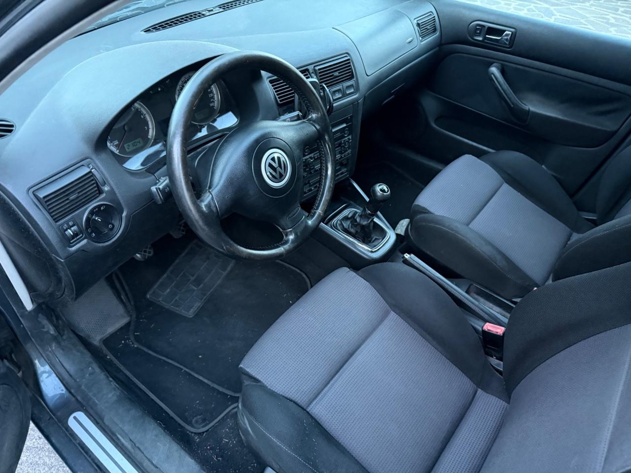 Volkswagen Golf 1.6 16V cat 5 porte Highline