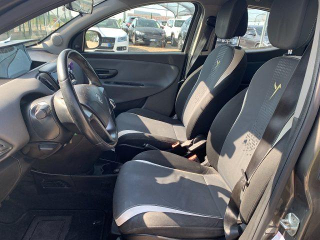 LANCIA Ypsilon 1.2 69 CV 5 porte Platinum