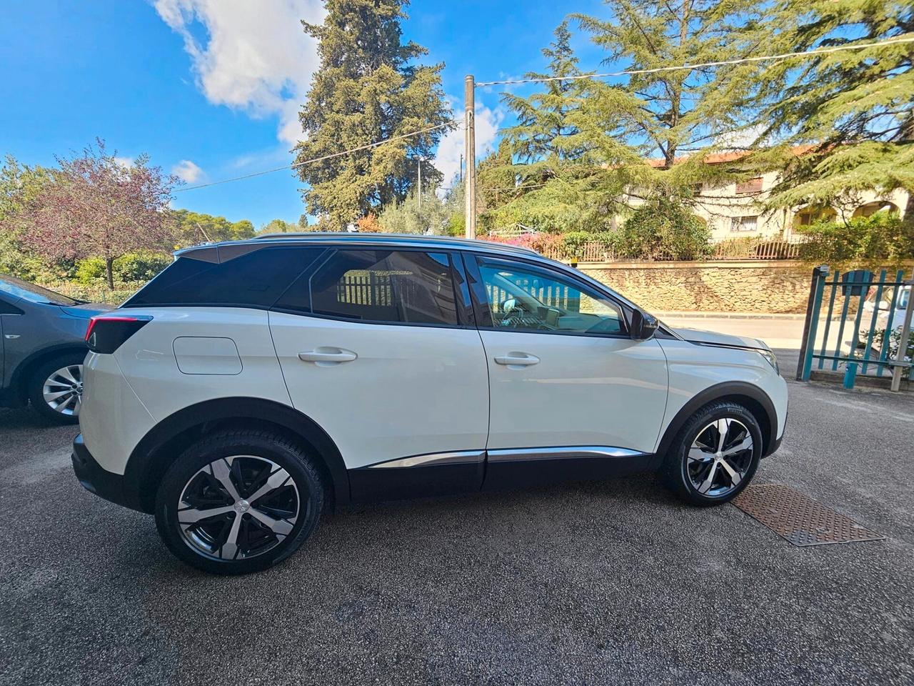 Peugeot 3008 BlueHDi 130 S&S Allure