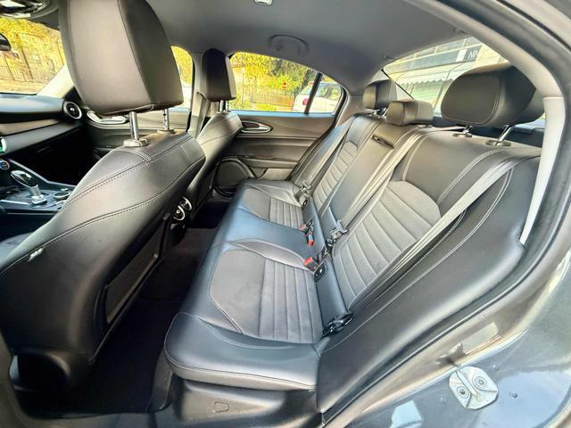 ALFA ROMEO Giulia 2.2 Turbodiesel 180 CV AT8 Business Sport Launch E