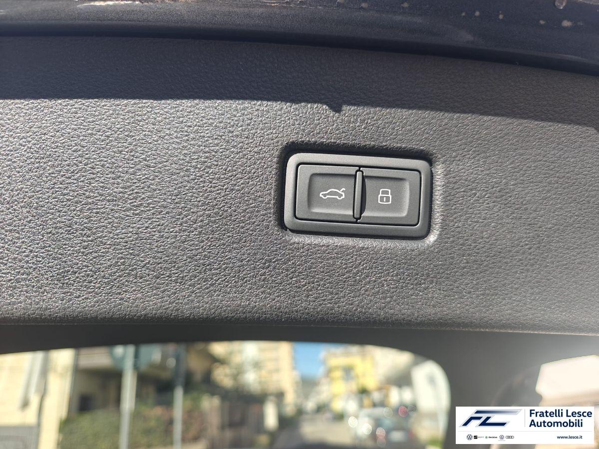 AUDI - Q5 Sportback 40 2.0 tdi mhev 12V S line quattro s tronic (in arrivo)