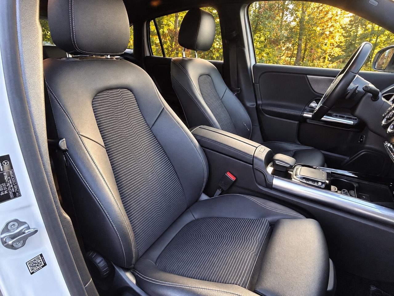 Mercedes-benz GLA 200 Mercedes Automatic Sport 163 CV Navi