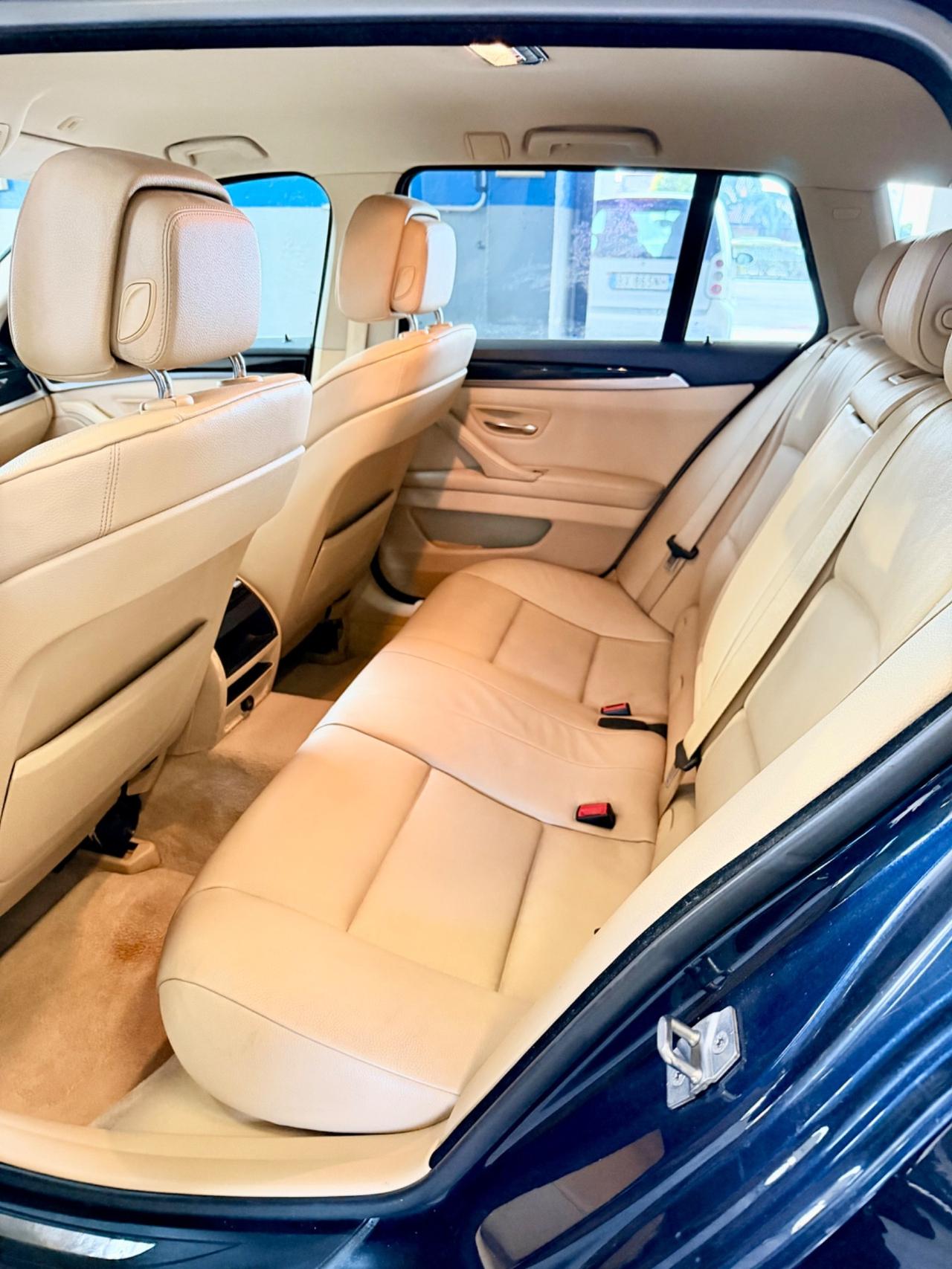 Bmw 520 520d xDrive Touring Luxury