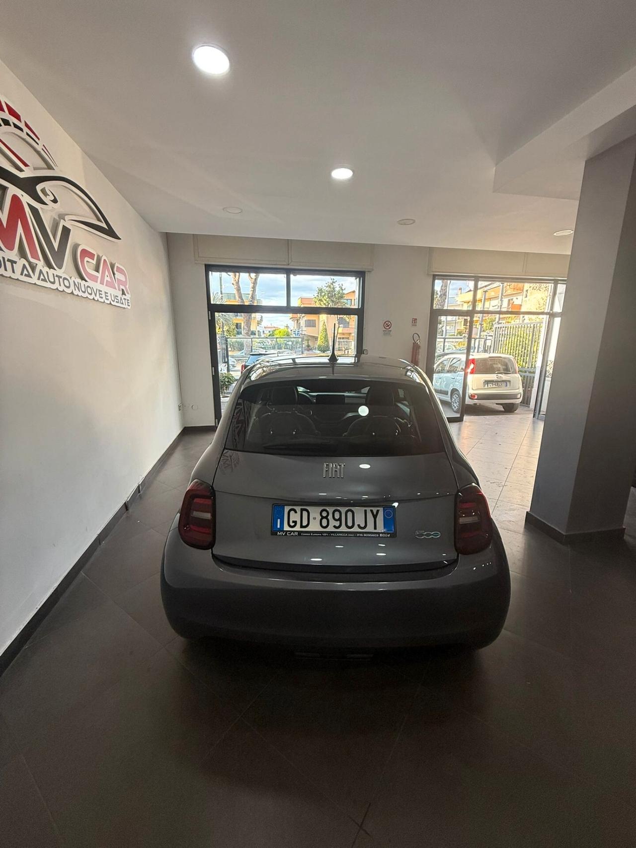 Fiat 500 500e Berlina 42 kWh Passion