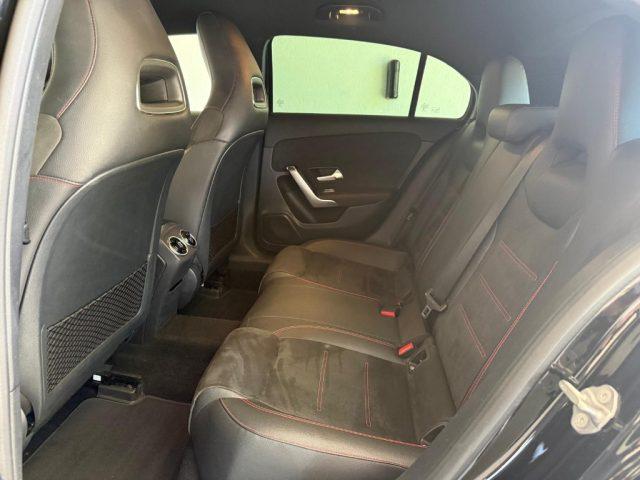 MERCEDES-BENZ A 180 d Premium
