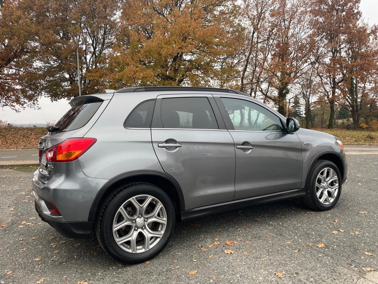 Mitsubishi ASX 1.6 DI-D 114 CV 4WD Intense Navi *GANCIO TRAINO*