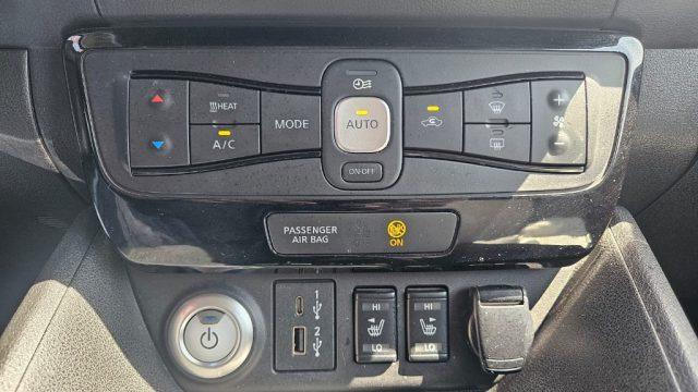 NISSAN Leaf N-Connecta 40 kWh