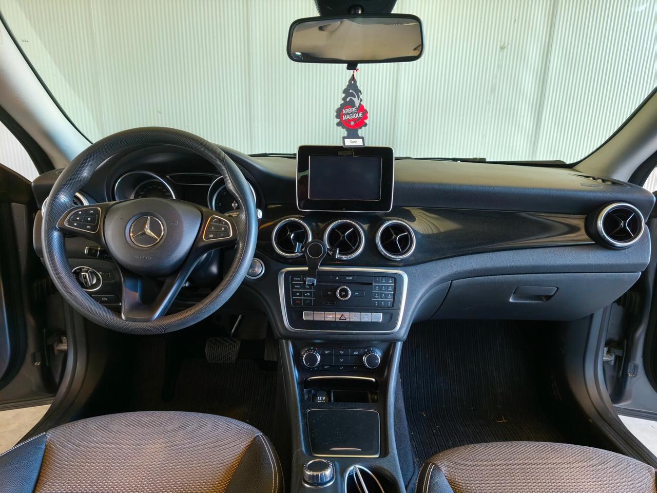 Mercedes-benz CLA 200 d 4Matic Automatic Premium