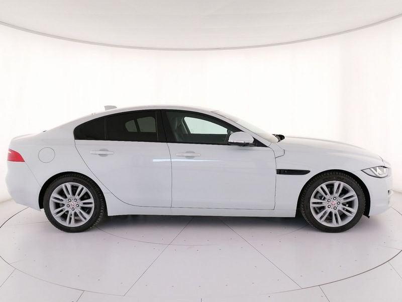 Jaguar XE 2.0d i4 Prestige 180cv auto my19