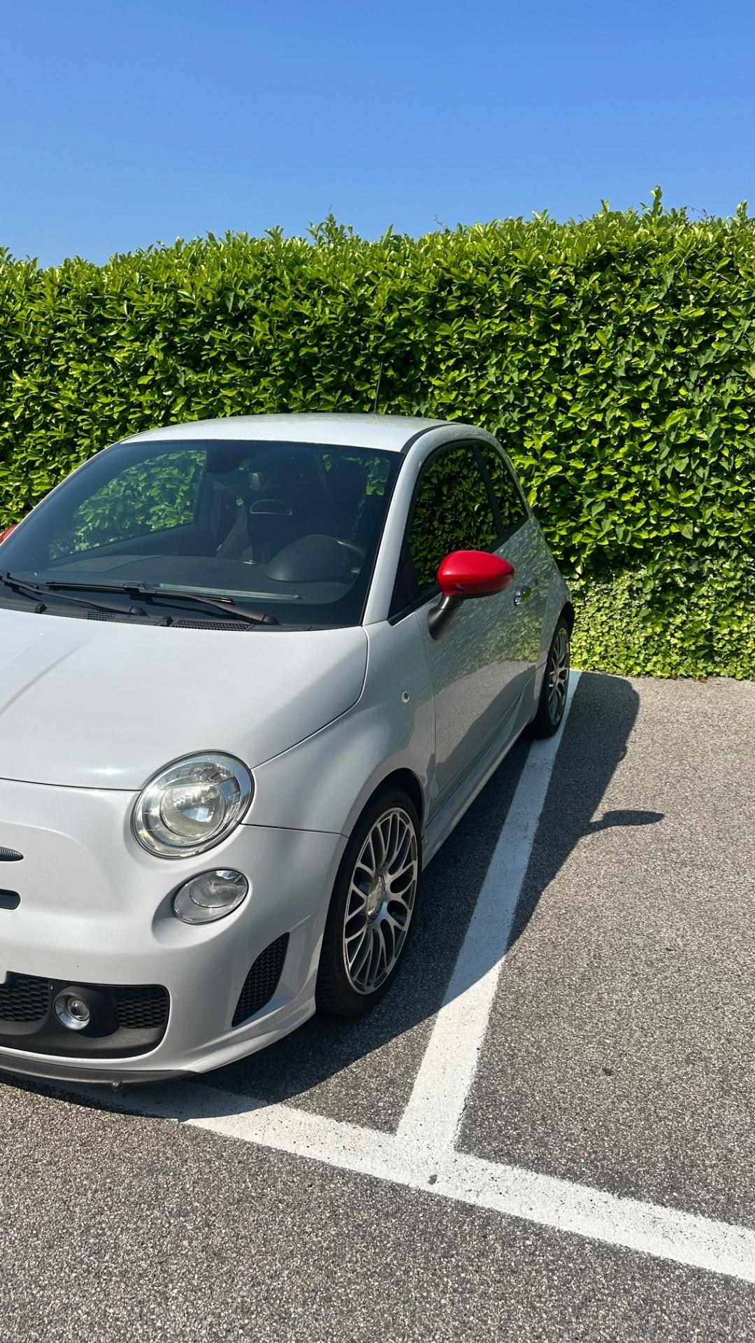 Abarth 500 1.4 Turbo T-Jet Custom