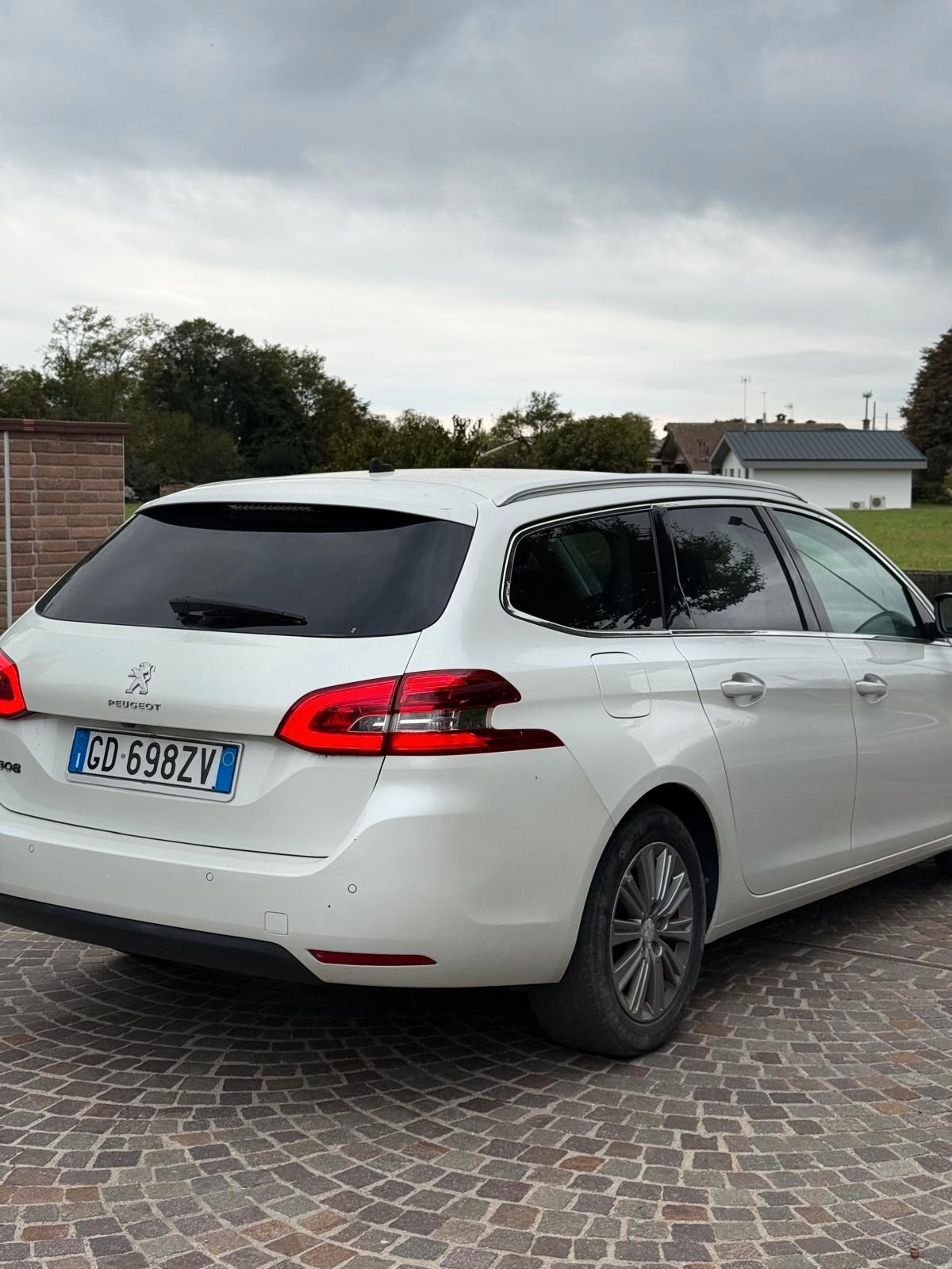 Peugeot 308 BlueHDi 130 S&S SW GT
