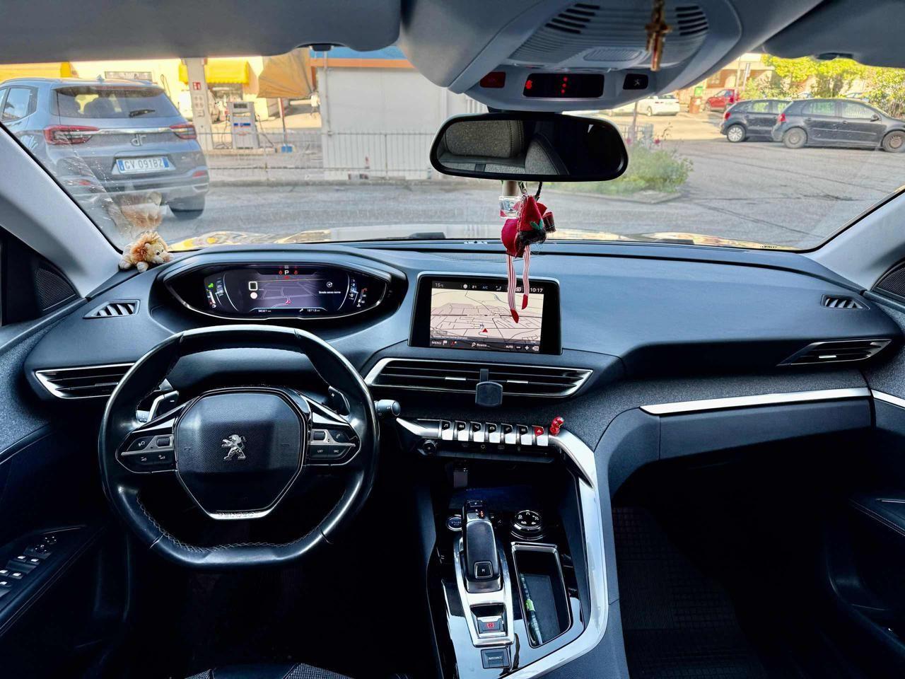 PEUGEOT 3008 BlueHDi 120 S&S EAT6 Allure