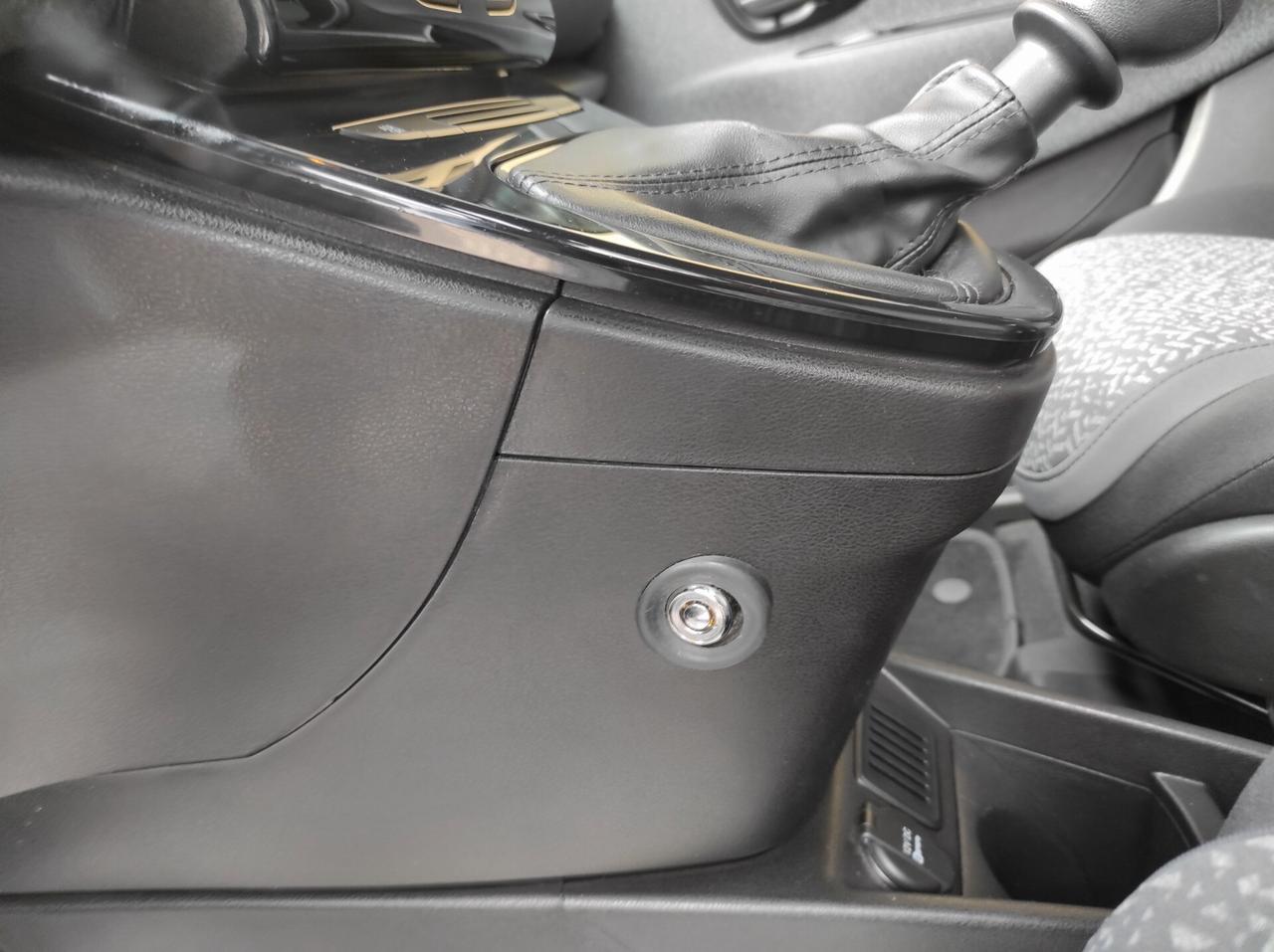 Lancia Ypsilon 2023 1.0 Hybrid Silver Plus BloccaCambio