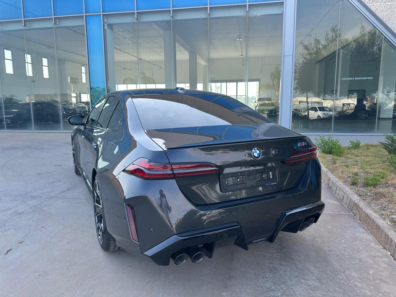 BMW M5 4.4 727cv auto possibilità noleggio no scoring