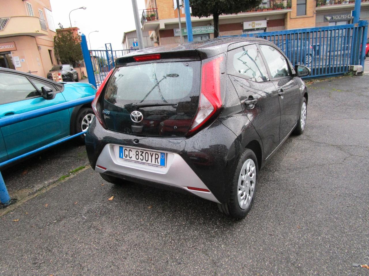 Toyota Aygo Connect 1.0 VVT-i 72 CV 5 porte x-play MMT