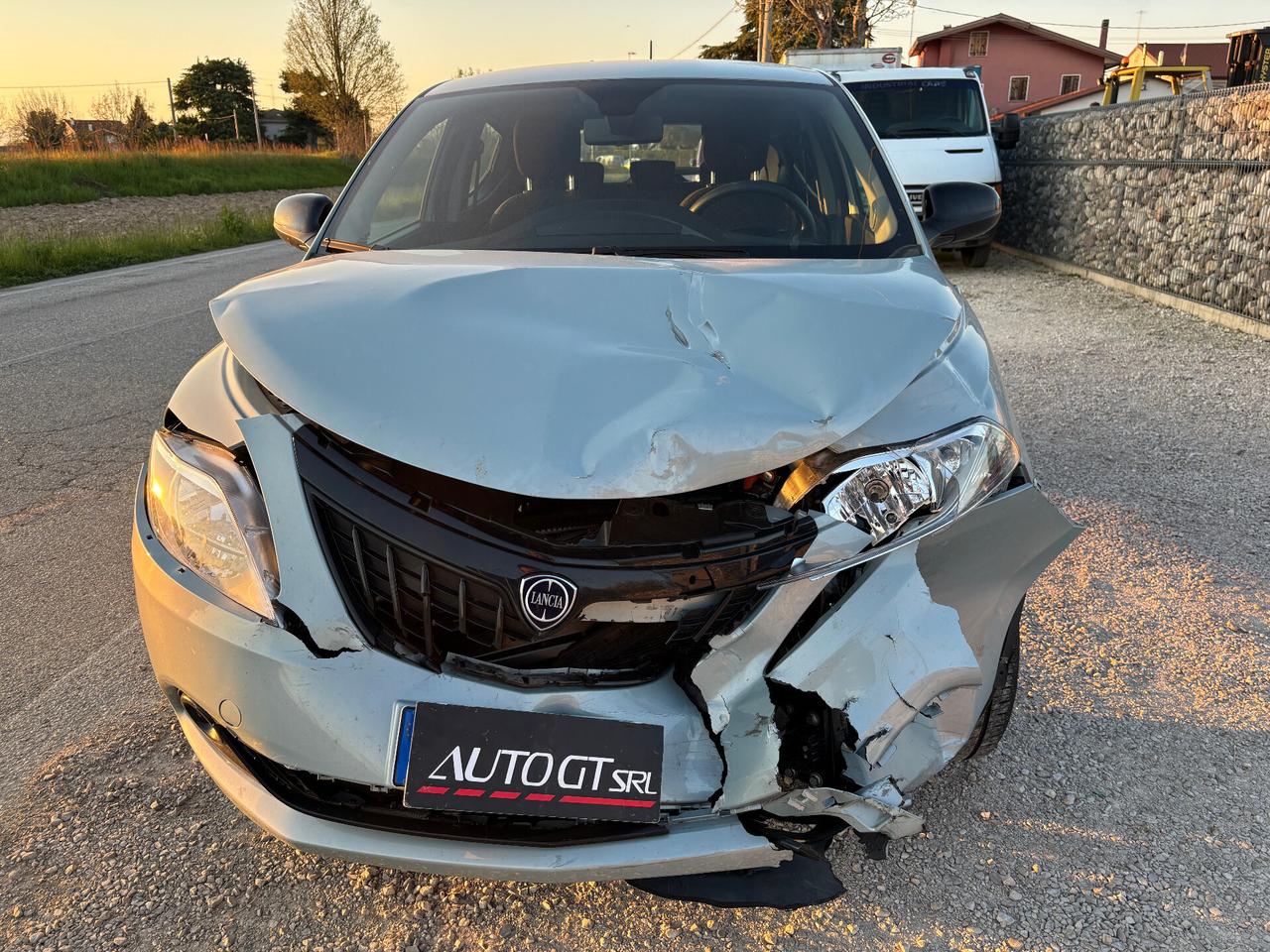 Lancia Ypsilon 1.0 FireFly 5 porte S&S Hybrid Silver Plus