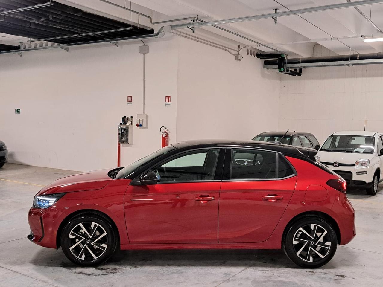 Opel Corsa 1200 75CV GS 5 Porte Km. 0 Kardio Red/Tetto Black