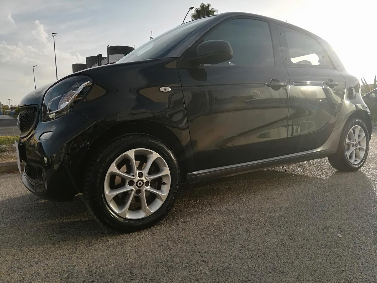 SMART - Forfour - 70 1.0 Youngster - NEOPATENTATI - FINANZIABILE