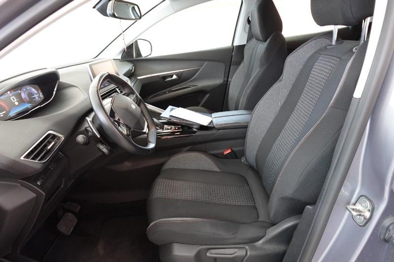 Peugeot 3008 BlueHDi 130 S&S EAT8 Allure
