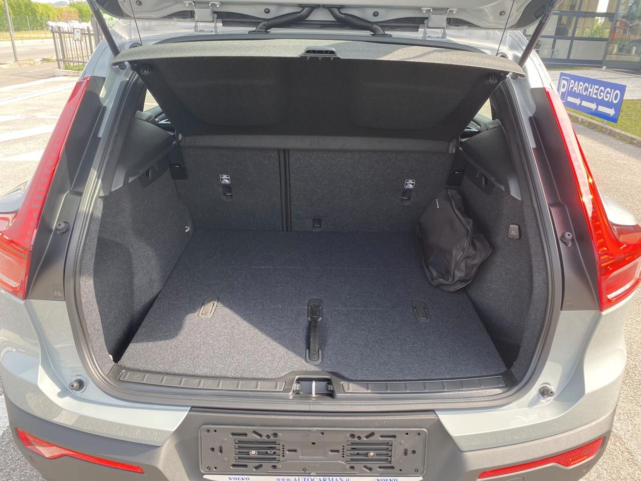 Volvo XC40 B3 (Benzina/Hybrid) Autom. Essential