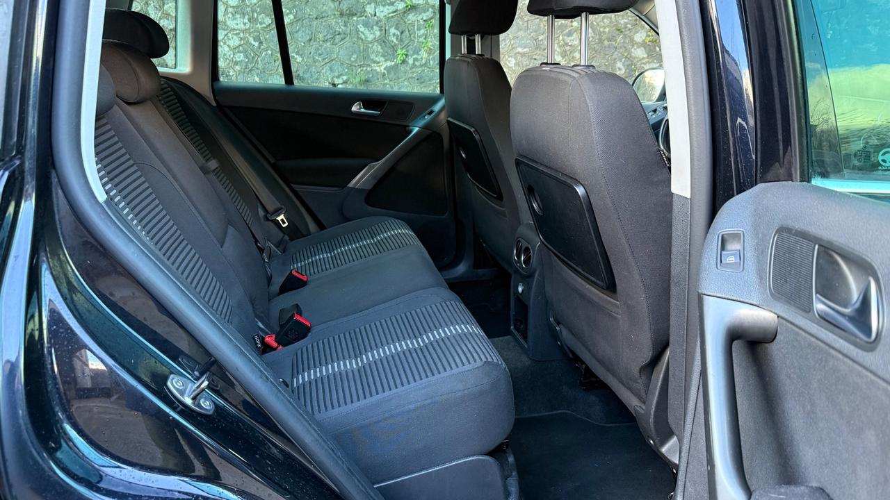 Volkswagen Tiguan 2.0 TDI DPF 4MOTION tiptronic Sport & Style