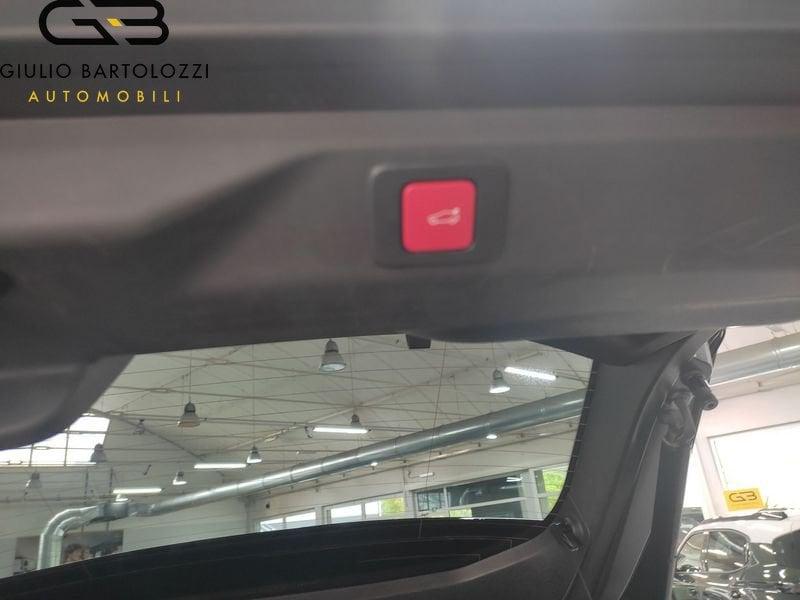 Peugeot 3008 Hybrid 145 GT e-DCS 6