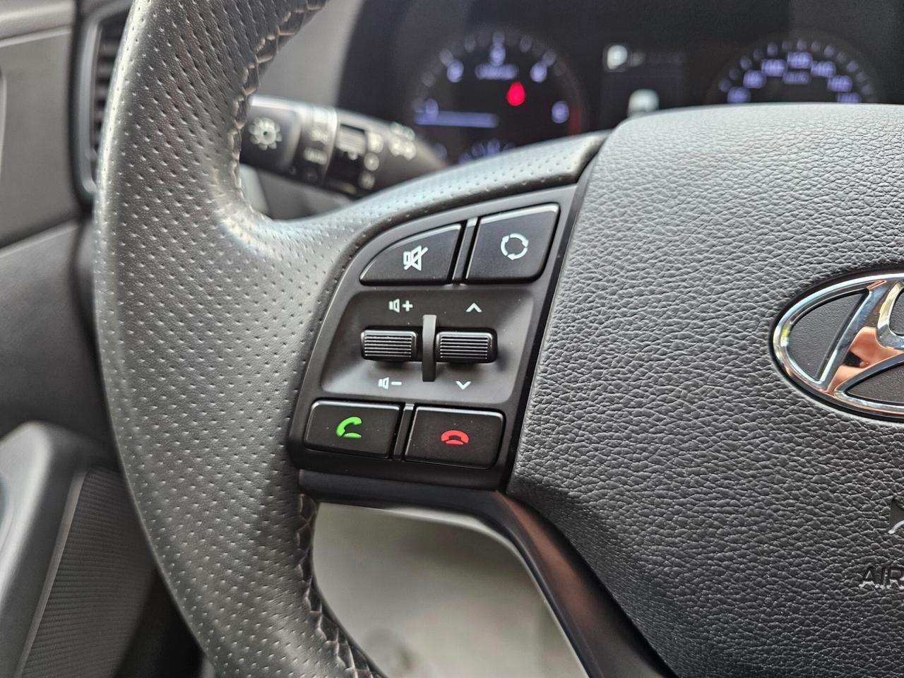 Hyundai Tucson 1.7 Diesel 140 cv - Sound Edition