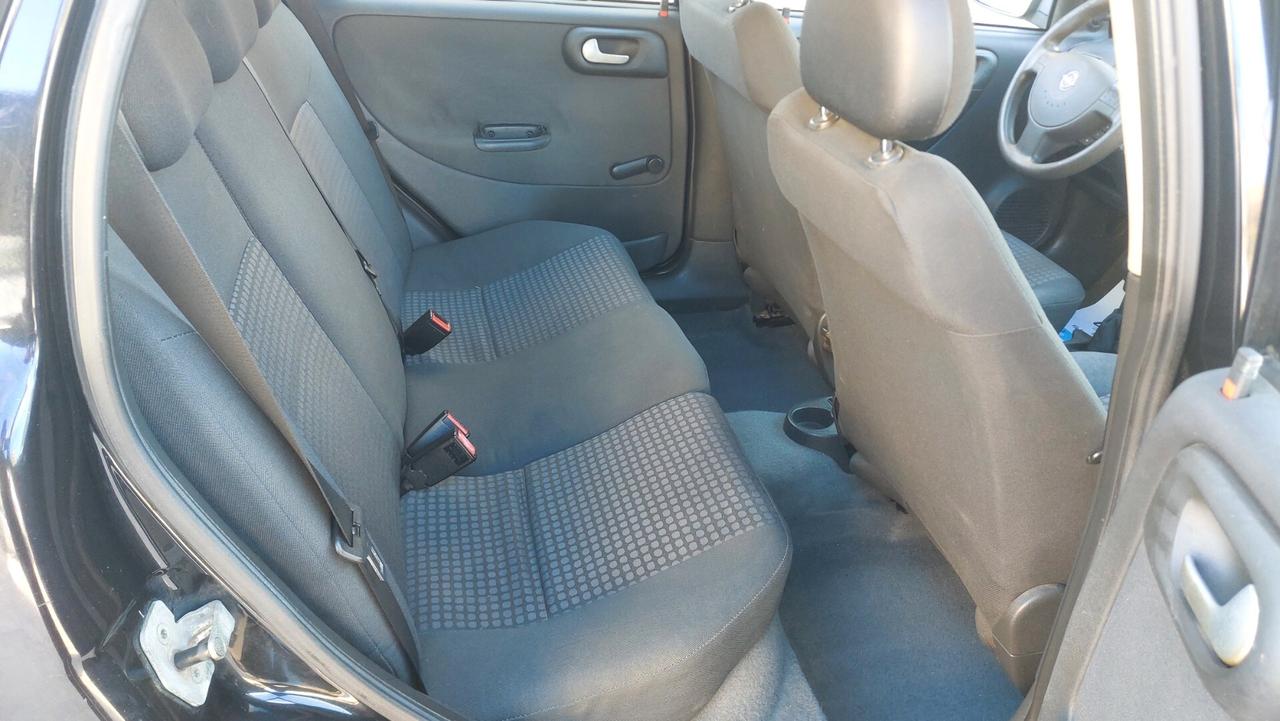 Opel Corsa COSMO 1.3 CDTi 70CV COME NUOVA