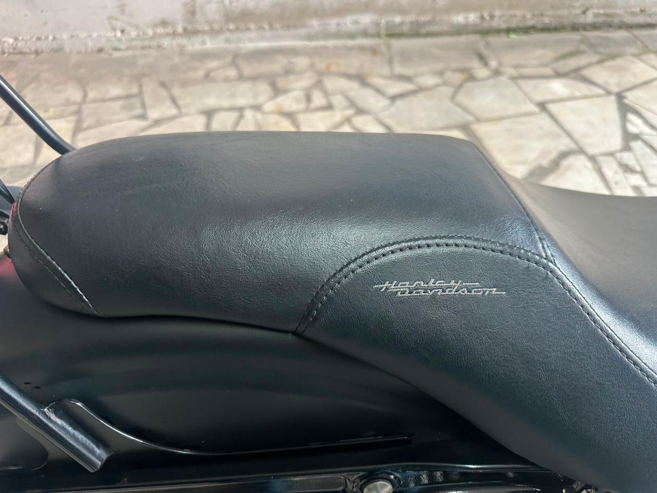 Harley-davidson FXDB Dyna Street Bob