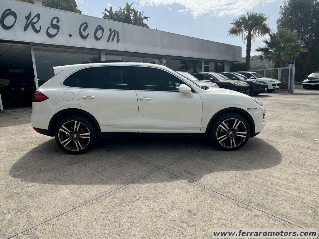 PORSCHE CAYENNE TETTO PANORAMICO A SOLI 219 EURO AL MESE