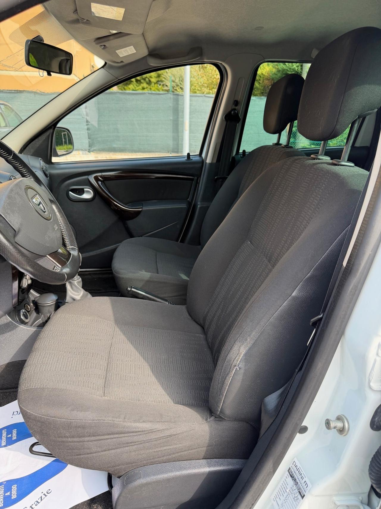 Dacia Duster 1.5 dci 4x4 - 12 MESI DI GARANZIA -