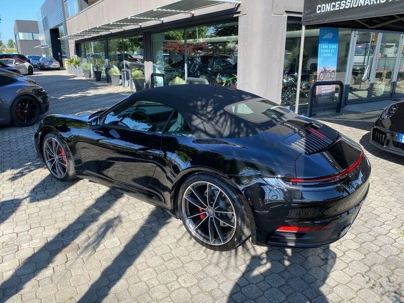 Porsche 911 992 Carrera 4 Cabriolet (992.1)