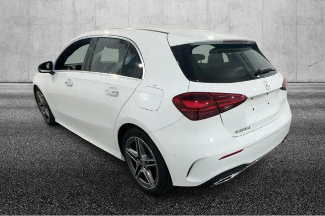 MERCEDES-BENZ A 200 d Automatic AMG Line Premium