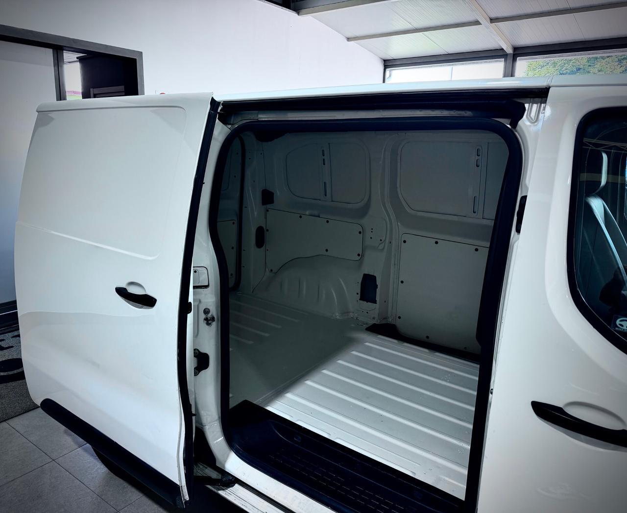 Peugeot Expert 1.5 BlueHDI 120CV N1 Iva Esposta