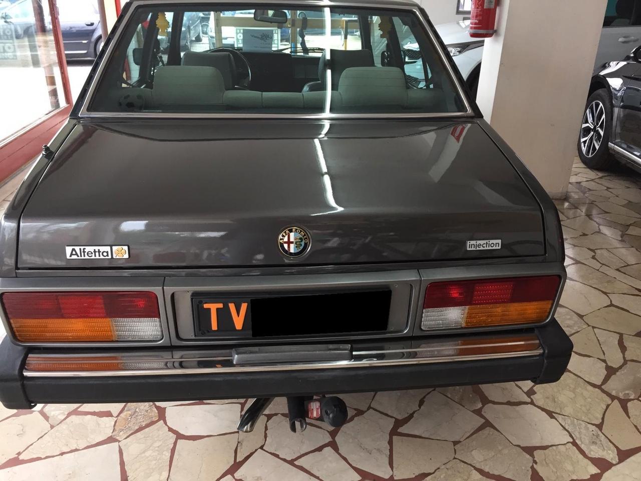 Alfa Romeo Alfetta 2.0i Quadrifoglio Oro