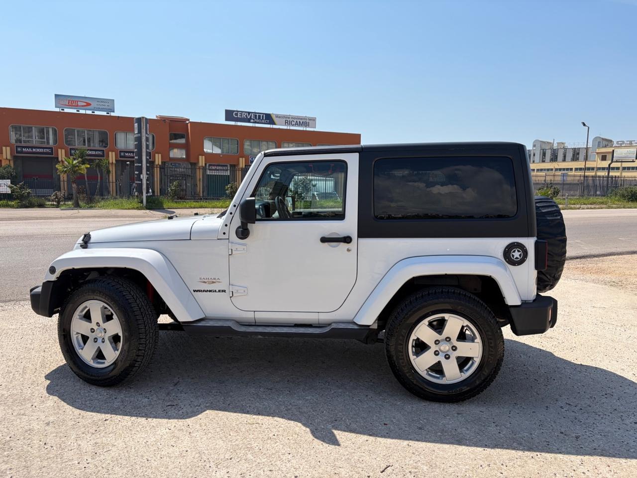 Jeep Wrangler Unlimited 2.8 CRD DPF Sahara Auto