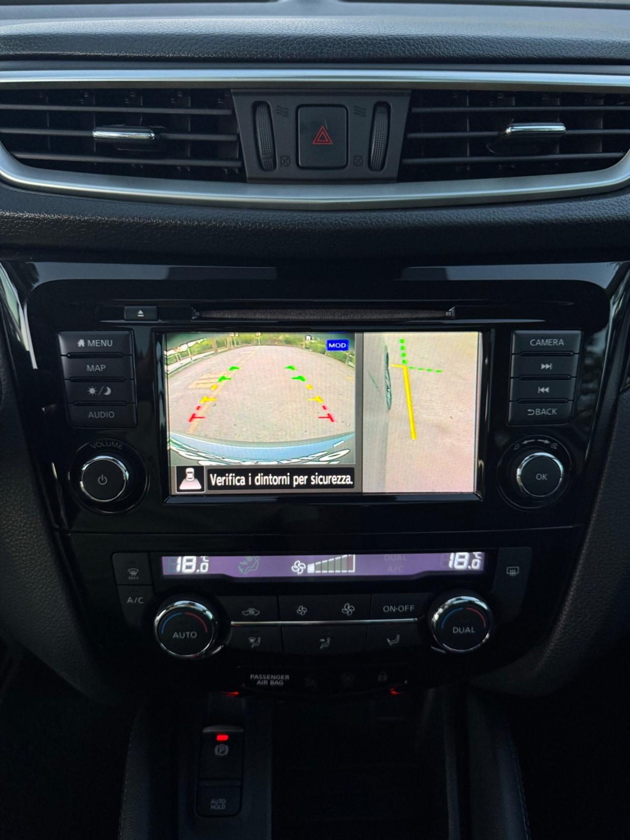 Nissan Qashqai 1.5 dCi CAMBIO AUTOMATICO/POCHI CHILOMETRI