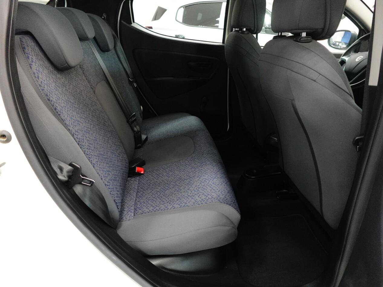 Lancia Ypsilon III 1.0 FIREFLY HYBRID 70 CV GOLD