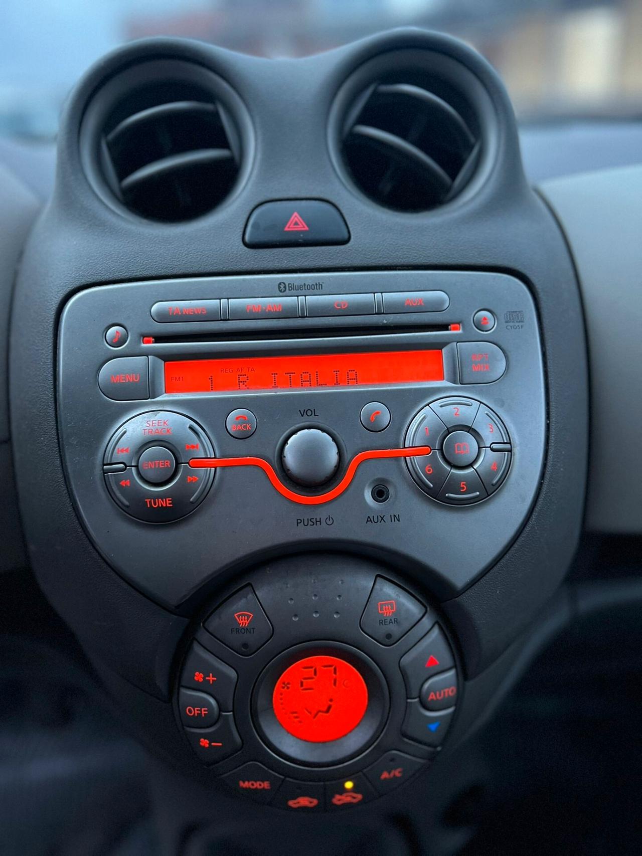 Nissan Micra 1.2 GPL 12V 5 porte Tekna - 2011