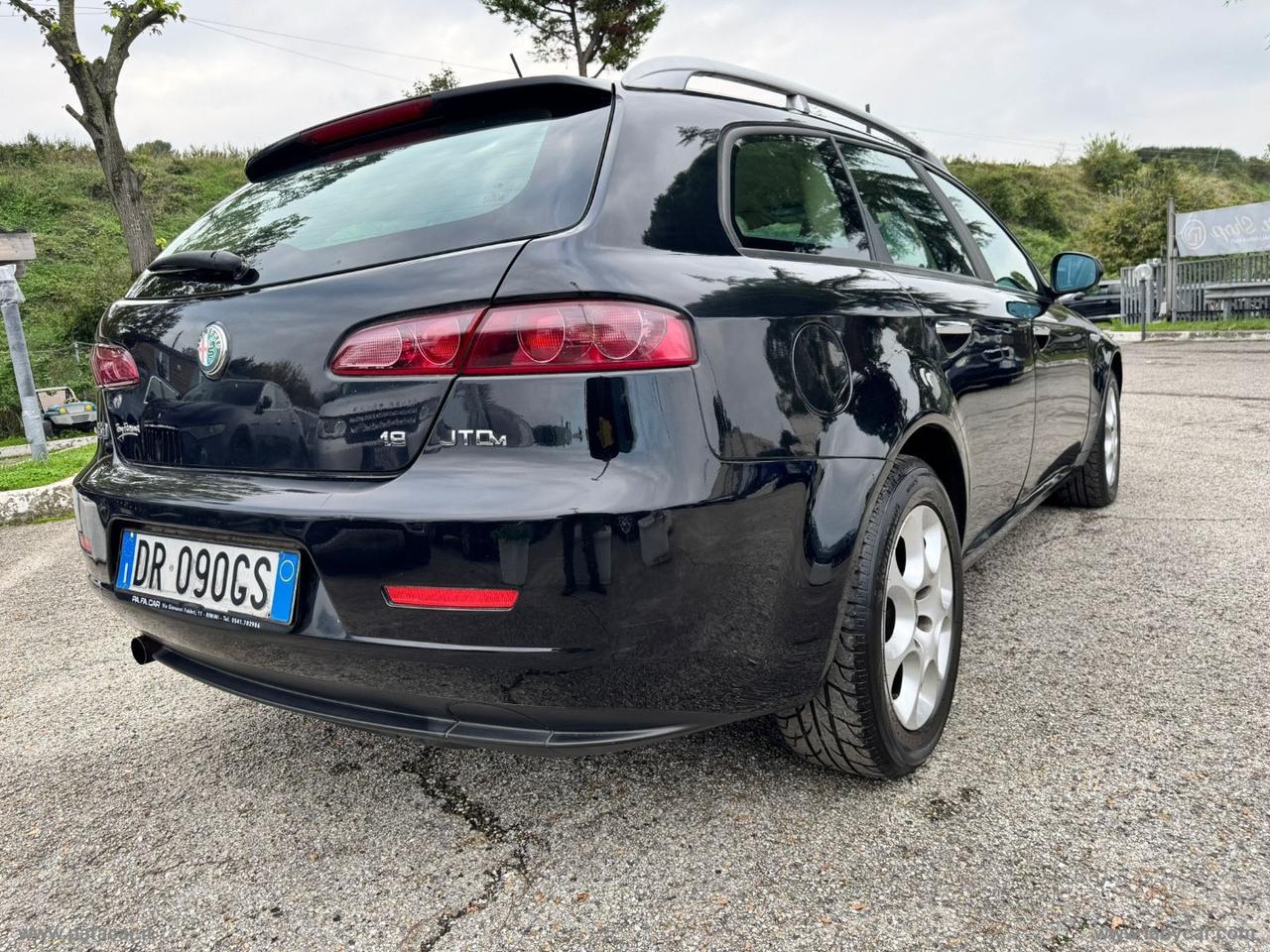 ALFA ROMEO 159 1.9 JTDm 16V SW Exclusive