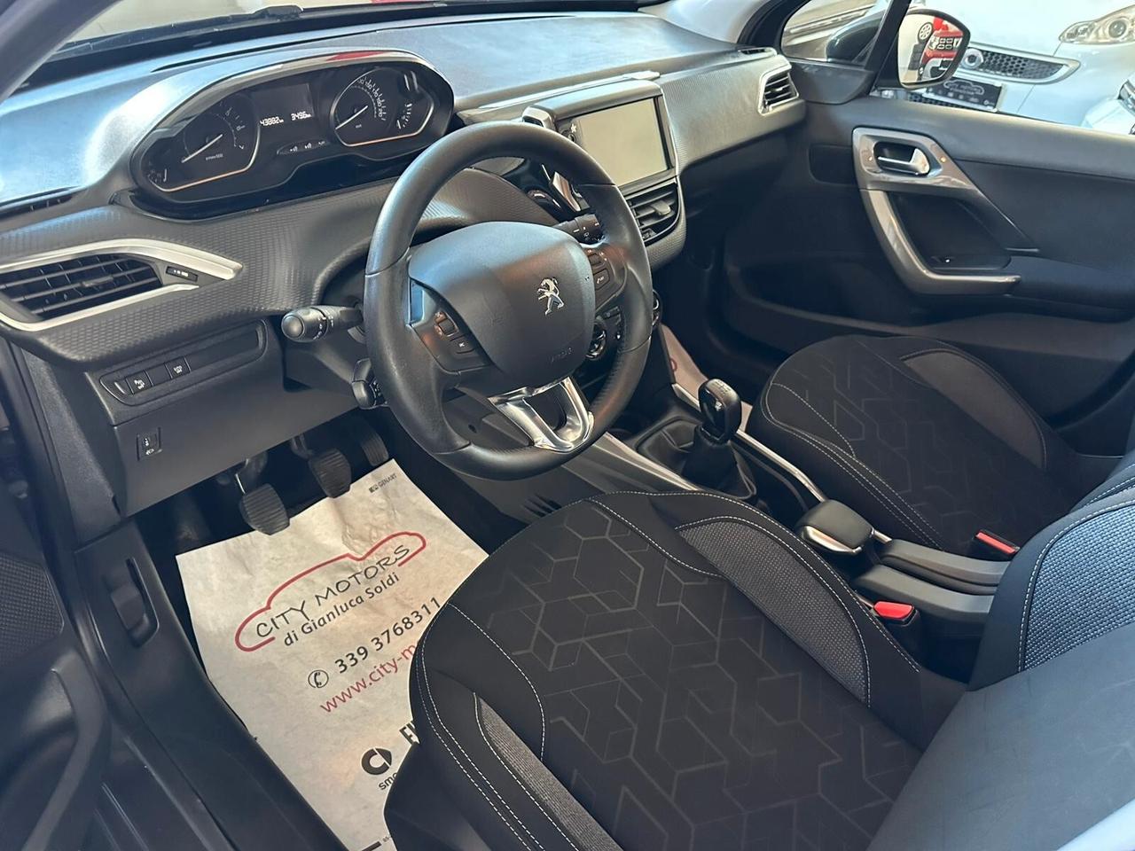 Peugeot 2008 1.2 Pure Tech 82 S&S Style