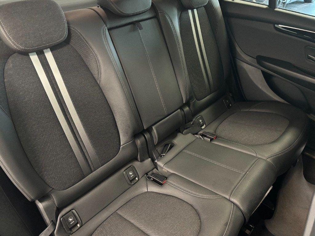 BMW 216 i Gran Tourer Advantage Full Optional