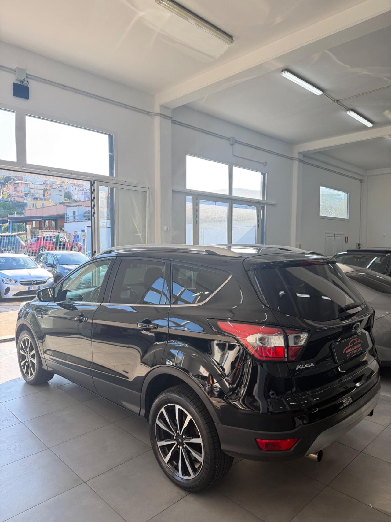Ford Kuga 1.5 120 CV 2WD ST LINE finanziabile