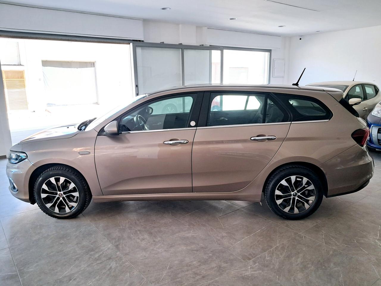 Fiat Tipo 1.6 Mjt S&S SW Mirror