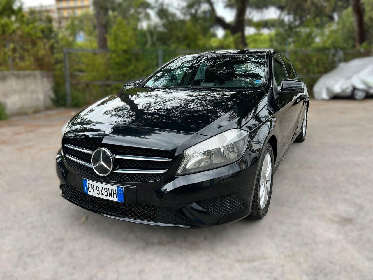 MERCEDES CLASSE A 180 1.5 CDI Premium - 2012