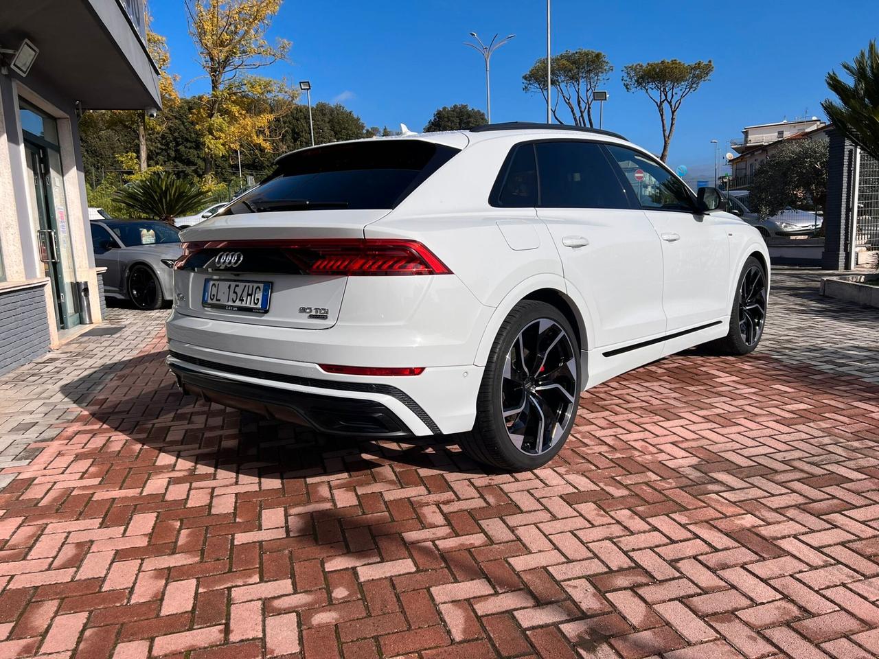 Audi Q8 50TDI 286CV COMPETITION BANG&O. NIGHT 23" CARBONIO