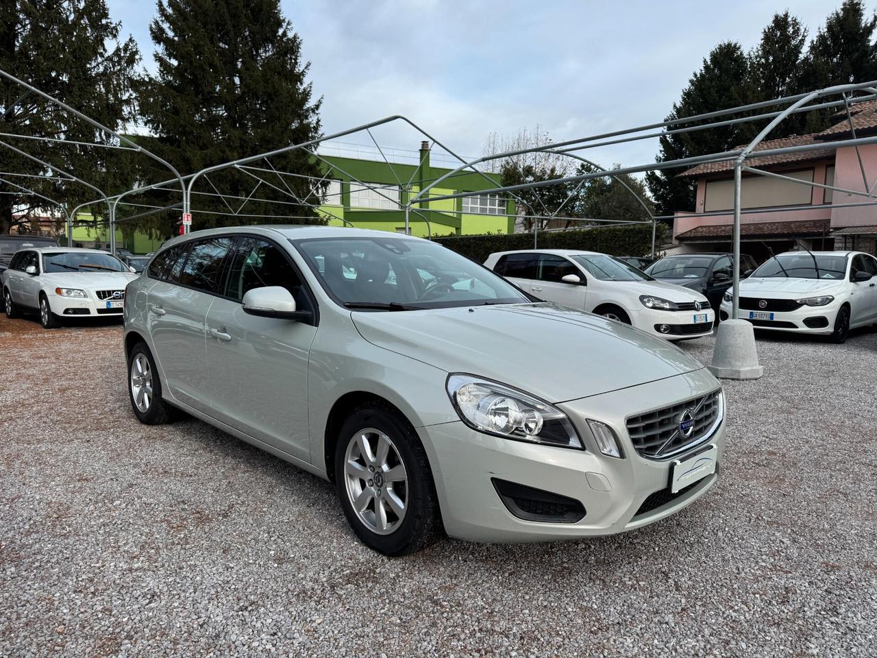 Volvo V60 T3 Momentum