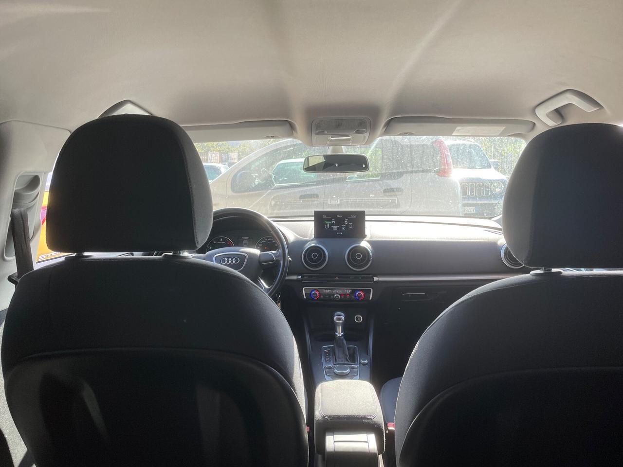 Audi A3 1.6 TDI clean diesel S tronic Ambition