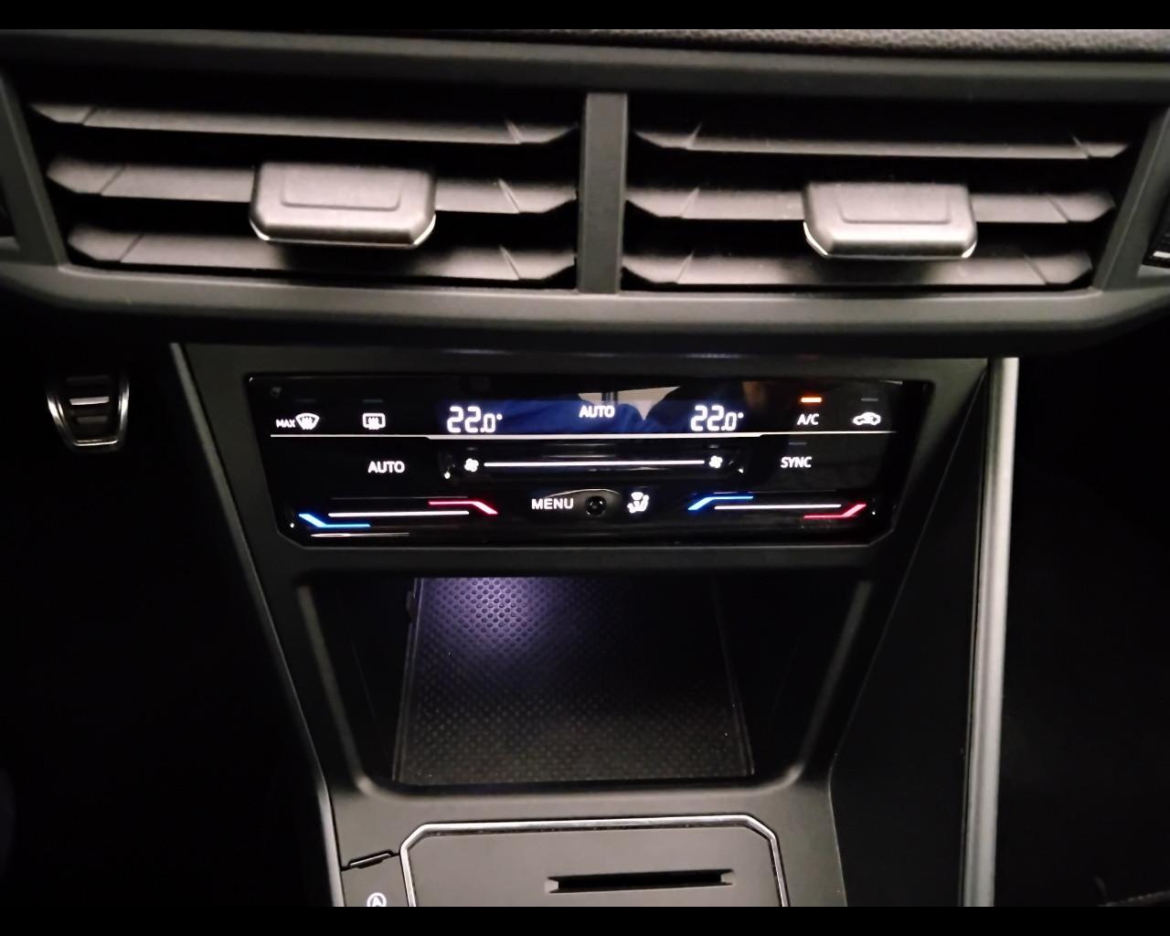 VOLKSWAGEN Taigo - Taigo 1.0 tsi R-Line 115cv