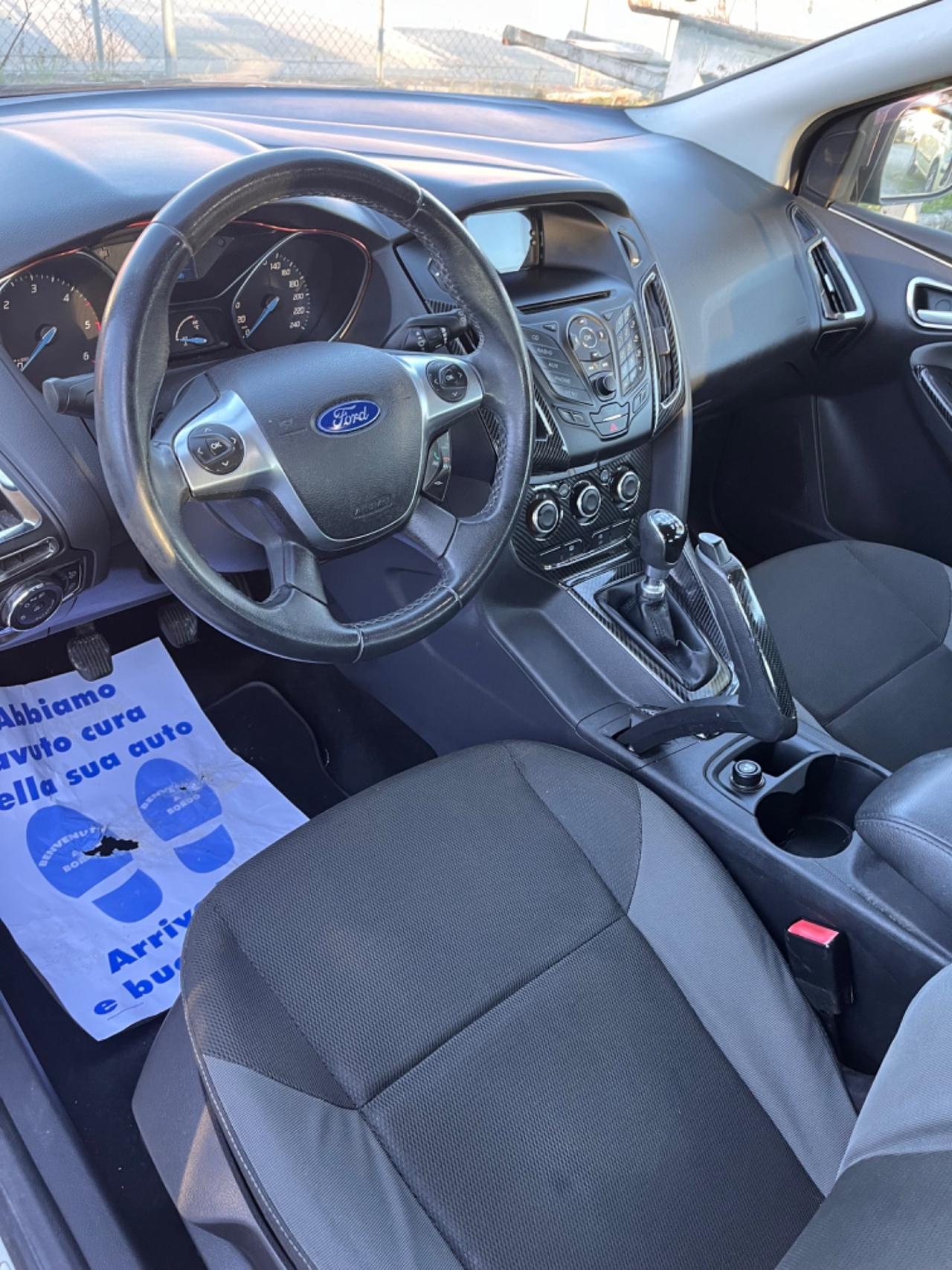 Ford Focus 1.6 TDCi 129000 km SI NEOPATENTATI